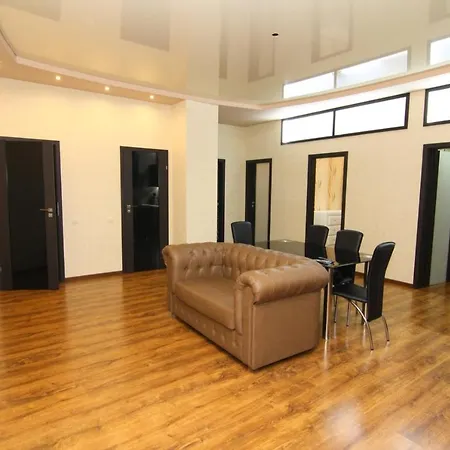 3 Bedrooms Arcadia *
